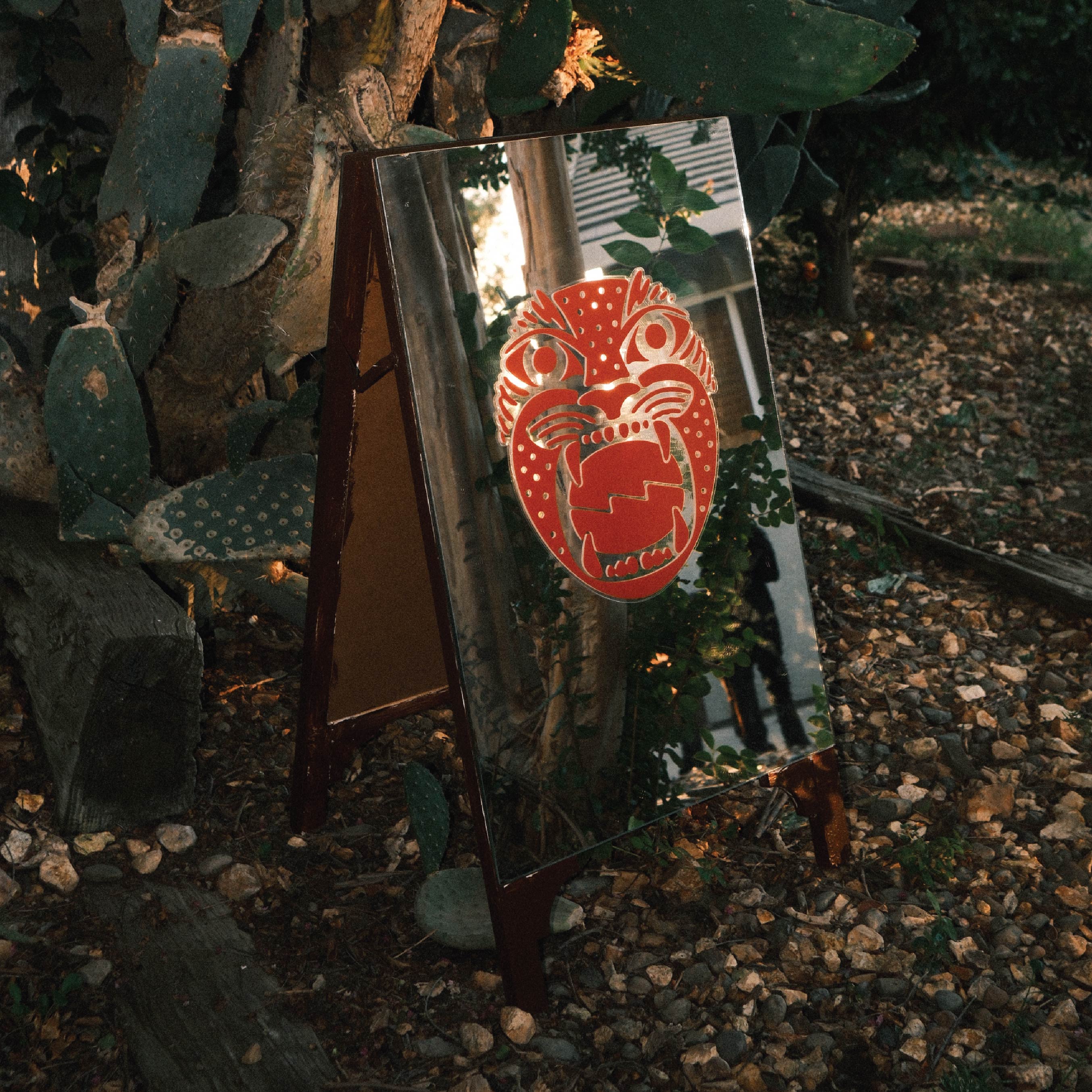 Alma Oscura mirror signage