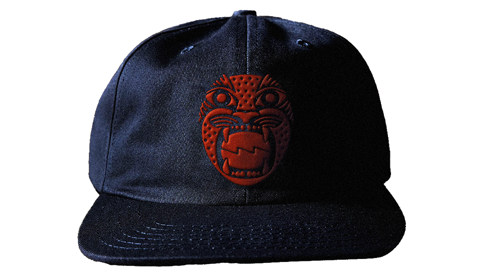 Alma Oscura embroidered hat